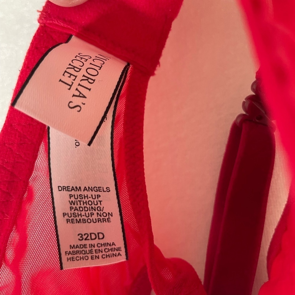 Victoria’s Secret Dream Angels Red Lace Bra - Picture 9 of 9